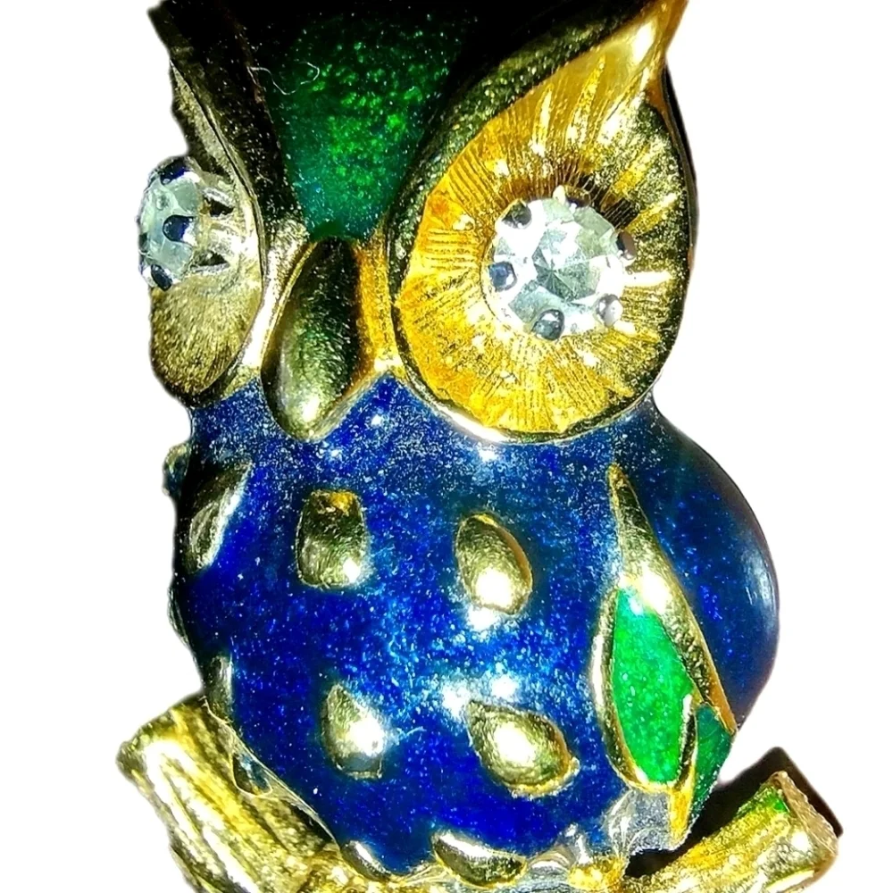 1970s D’Orlan Swarovski Crystal Figural Owl Brooch | Gold Plated - Picture 5 of 5